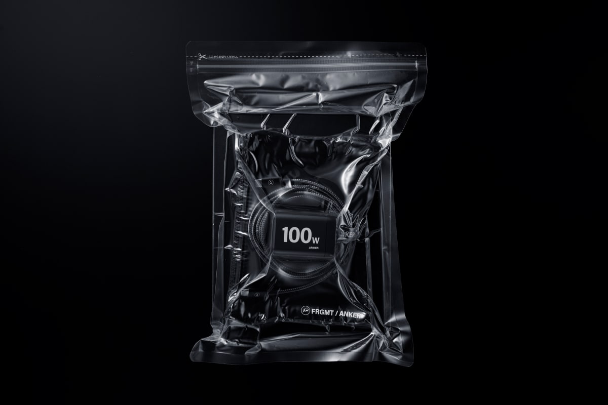 <p>デザインの雰囲気に合った真空パックの特別包装</p>